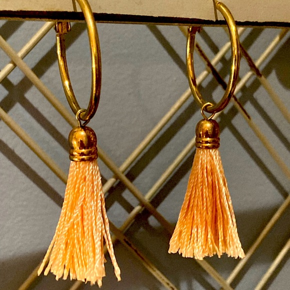 Gold tassel hoops/Fun to wear new never worn - Picture 1 of 2